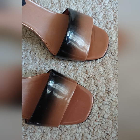 Prada Ombre patent leather Black and Brown pumps size 10 - Picture 8 of 16